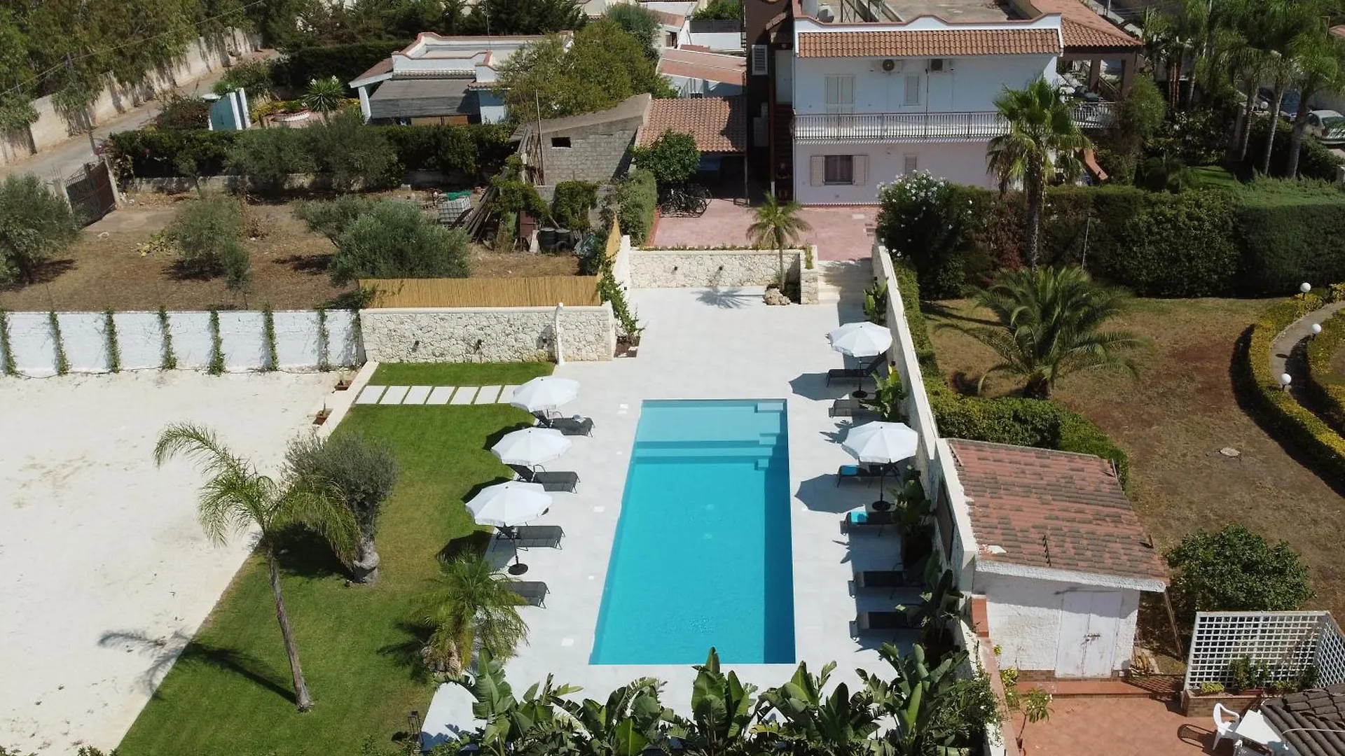 Villa Merilusi Apartments Fontane Bianche Holiday home