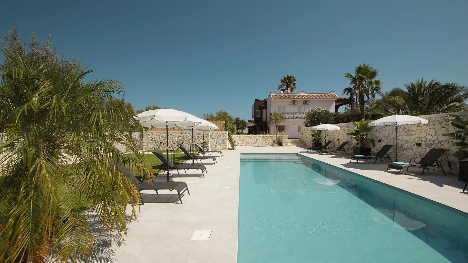 Villa Merilusi Apartments Fontane Bianche