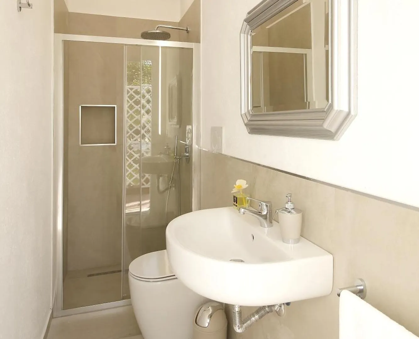 Villa Merilusi Apartments Fontane Bianche Italy