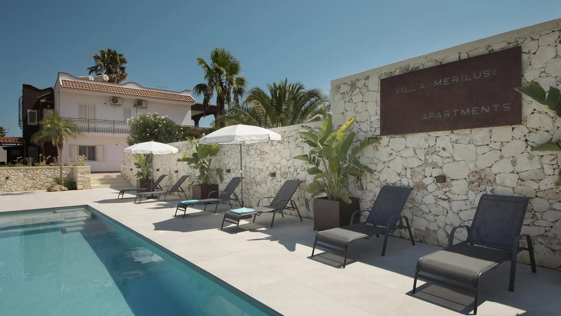 Villa Merilusi Apartments Fontane Bianche Italy