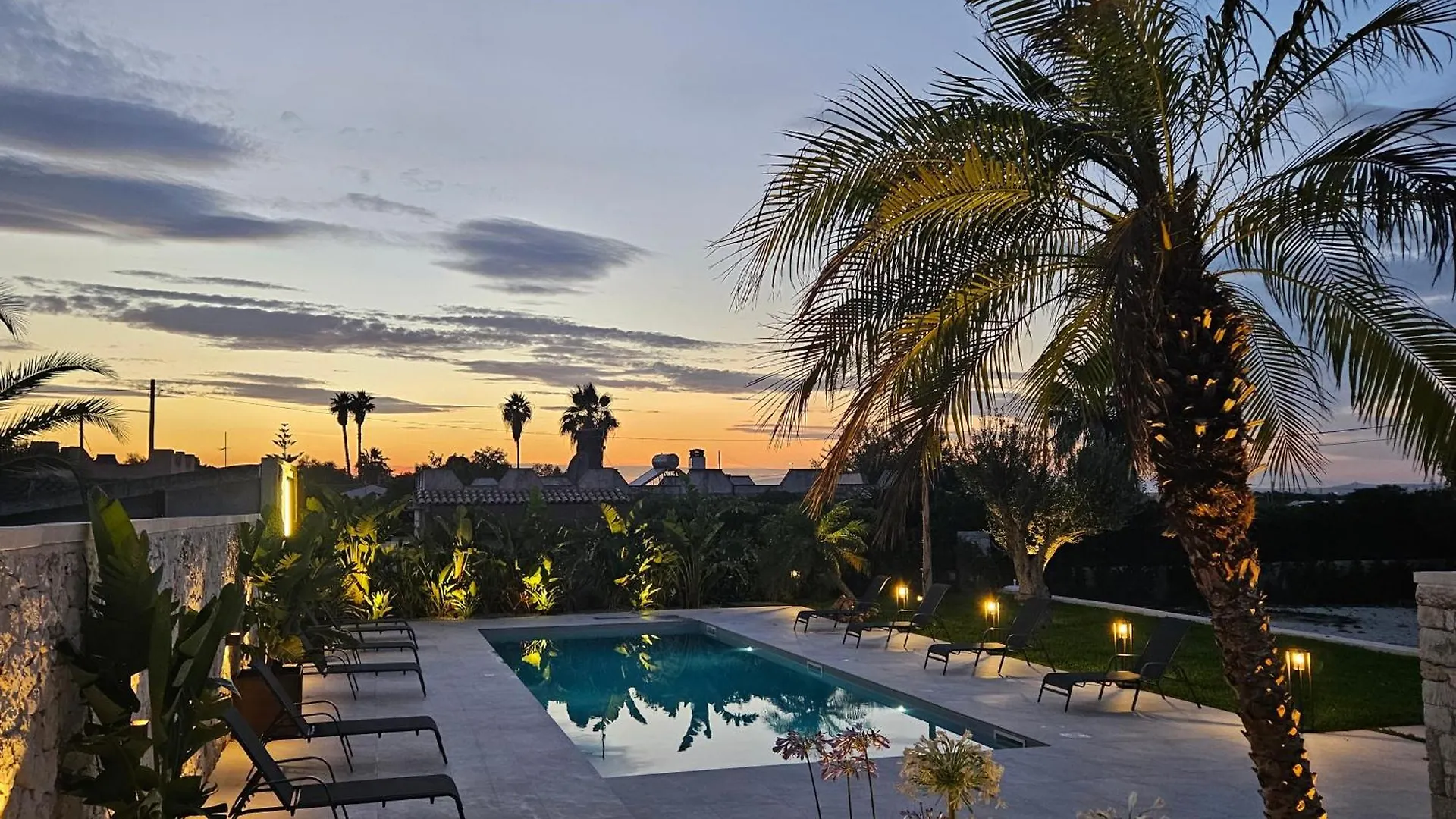 Villa Merilusi Apartments Fontane Bianche Holiday home