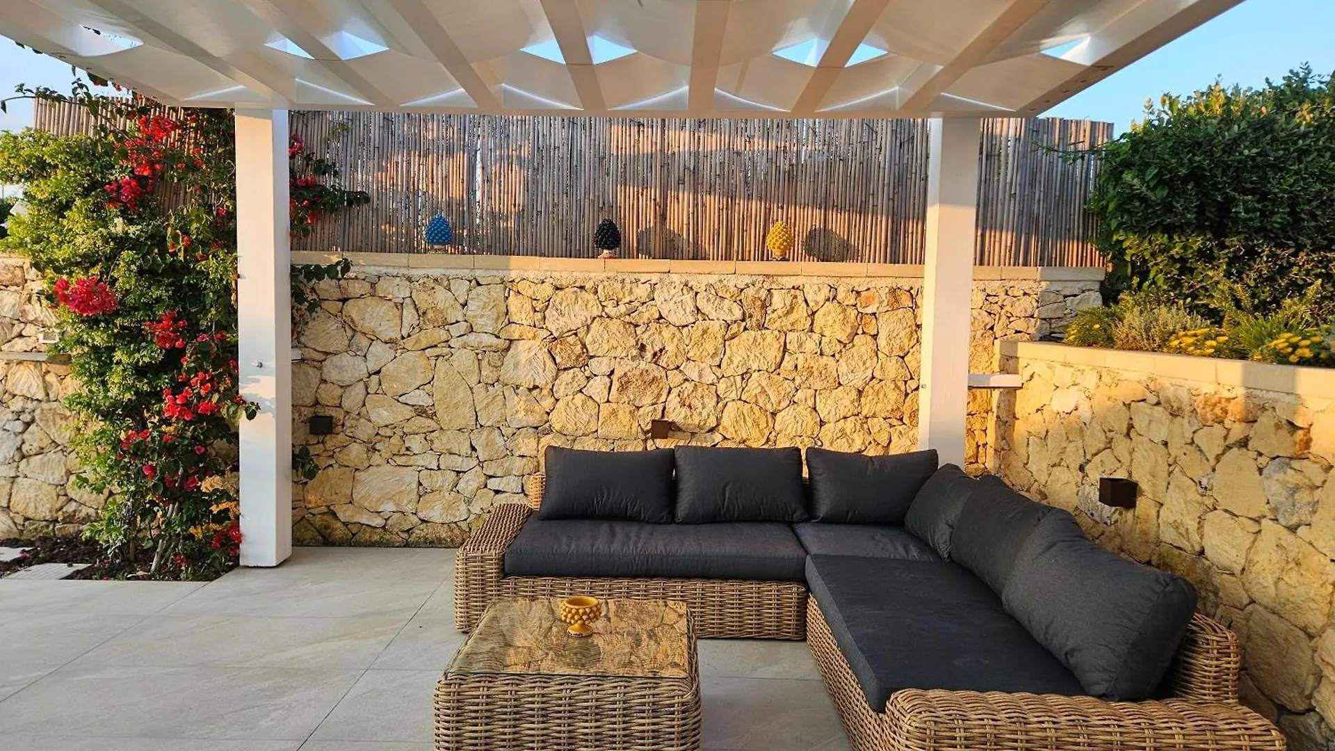 Villa Merilusi Apartments Фонтане-Бьянке Италия